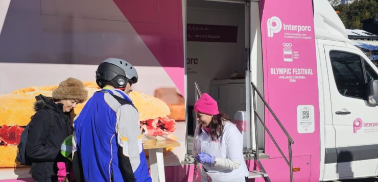 INTERPORC impulsa los valores olímpicos con una acción de alimentación saludable en el Olympic Festival de Sierra Nevada