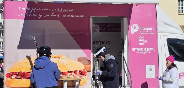 INTERPORC reparte más de 3.000 bocadillos saludables en el Olympic Festival de Sierra Nevada